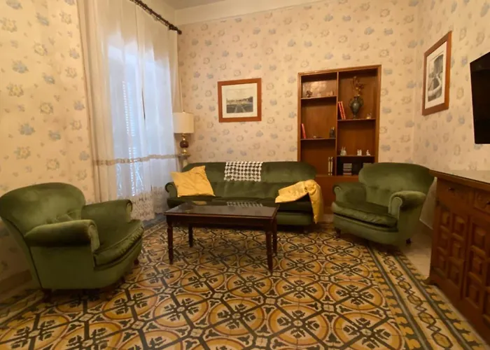 Domus Lateranensis Aparthotel *